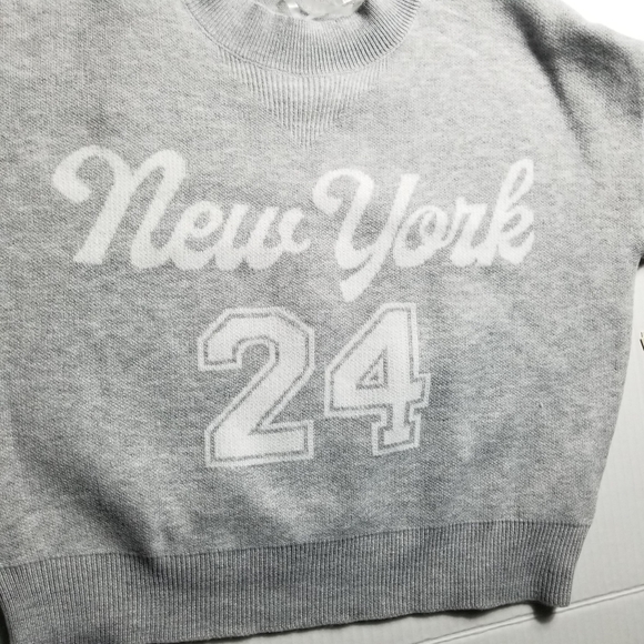 NWT NO BOUNDARIES WOMEN'S GRAY WITH WHITE SWEATER SIZE XS - Picture 12 of 13